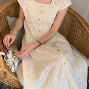 자수 레이스 스퀘어넥 캡소매 셔츠 롱 원피스 데일리 화이트 아이보리