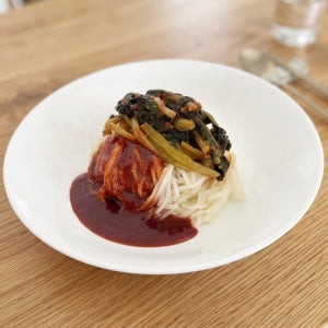 국내산 열무 비빔국수 면 시원 매콤 라투이 요리 캠핑장 낚시 차박 간편식 밀키트 351g