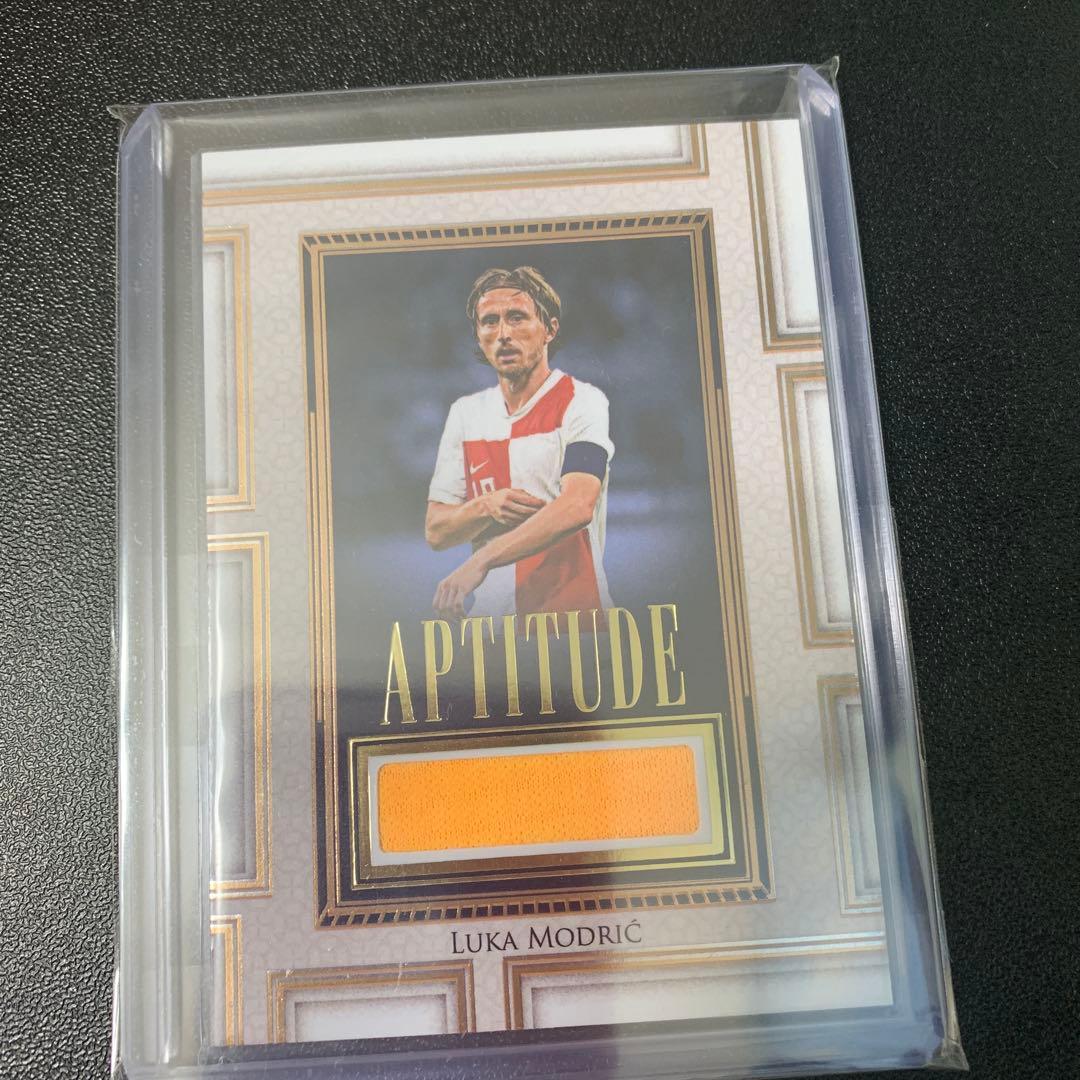 Luka Modric Futera Unique / 20 저지 카드