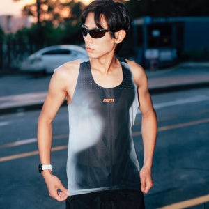 rnrn 싱글렛 러닝 나시 드라이핏 런닝 기능성 민소매 러닝복