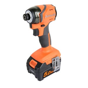 아임삭 충전임팩드라이버 BL18M180 18V 5.0Ah 배터리 2개 충전기 1개