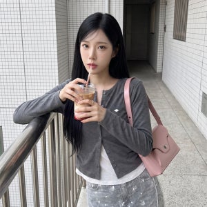 [유씨엘에이] 여성 UCLA 펜던트 레이어드 카디건 [GREY](UC8GDC1_35)