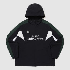 [엄브로] 아이코닉 후드형 웜업 바람막이 자켓 UR321SJK99_2colors