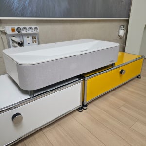 시네마뷰 X DUUL 초단초점 빔프로젝터 clr 스크린 전용 선반 프로젝터 선반 거실장