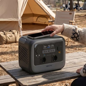 220V 휴대용 대용량 배터리 노트북 캠핑 듀얼 고속 충전 700W 정현파 보호회로 내열