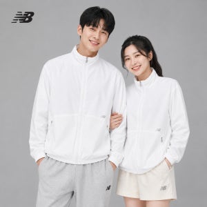 [국내매장판] 뉴발란스 초경량 커플 바람막이 스탠드넥 우븐 재킷