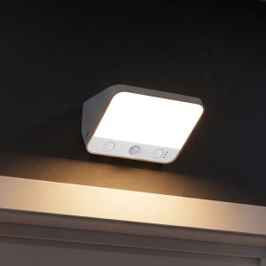 플랜룩스 코노 LED 무선 센서등 대량구매 단체 기업 관공서 학교 기념품 선물용 판촉물