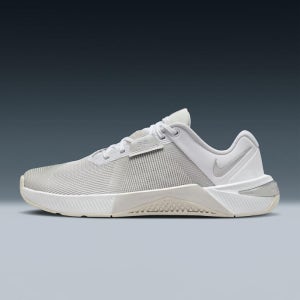 나이키 우먼스 메트콘 10 여성 운동화 HQ2620-100