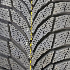 넥센 윈가드 스포츠2 스노우타이어 225/45R18 255/40R18 1대분 보관 장착가능