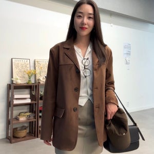 브라운 스웨이드 테일러드 블레이저 롱 하프 자켓 여성 가을 간절기 아우터