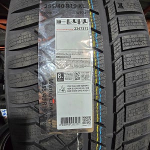 금호 윈터크레프트 WP72 스노우타이어 225/45R18 보관 장착가능