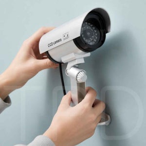 TPD 감시 CCTV 모형 점멸 적색등 카메라 실내 실외 실물크기 17x 실버 1세트