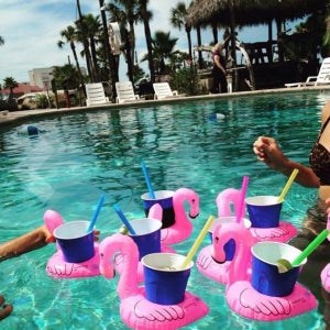 플라밍고컵홀더 튜브 플라밍고튜브 컵받침 페북대세튜브 물놀이용품 커풀